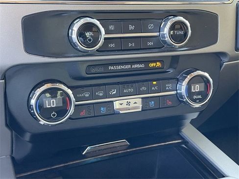 Used 2022 Ford F250 Lariat w/ Lariat Value Package image 18