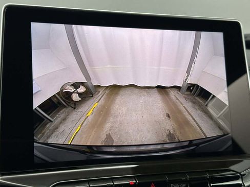 New 2026 Jeep Compass Limited image 36