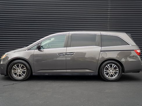 Used 2013 Honda Odyssey EX-L image 2