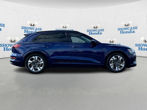 Used 2021 Audi e-tron Premium image 9