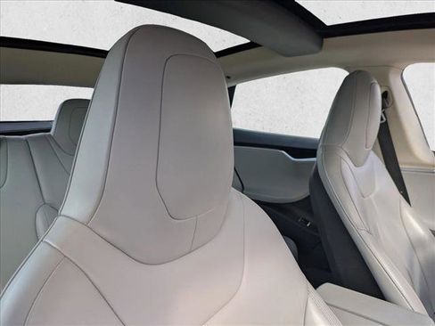 Used 2015 Tesla Model S 85D image 13