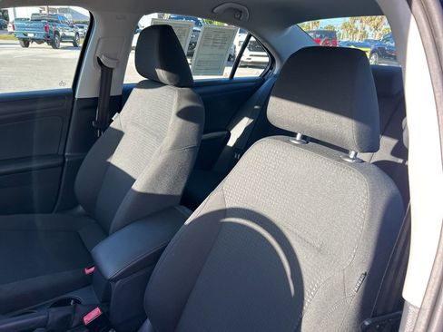 Used 2015 Volkswagen Jetta S image 22