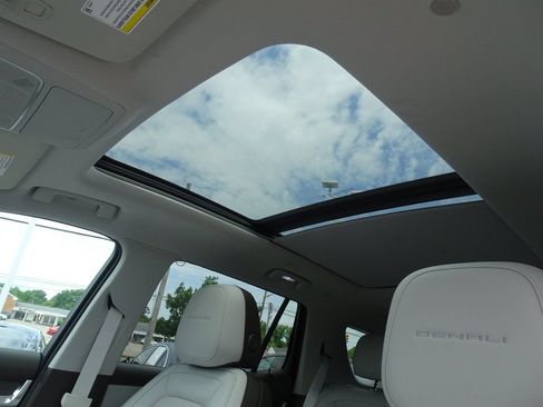 Used 2026 GMC Terrain Denali w/ LPO, Floor Liner Package AWD/4WD image 12