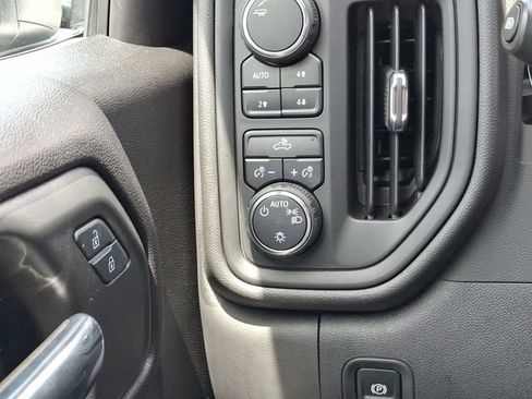 Used 2024 Chevrolet Silverado 1500 Custom Trail Boss AWD/4WD image 28