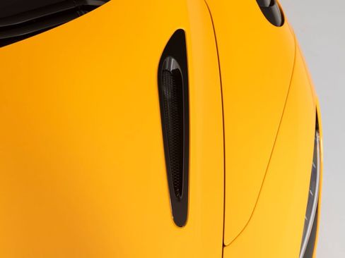 Used 2024 McLaren 750S Spider RWD image 37