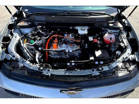 New 2026 Chevrolet Equinox EV LT image 12