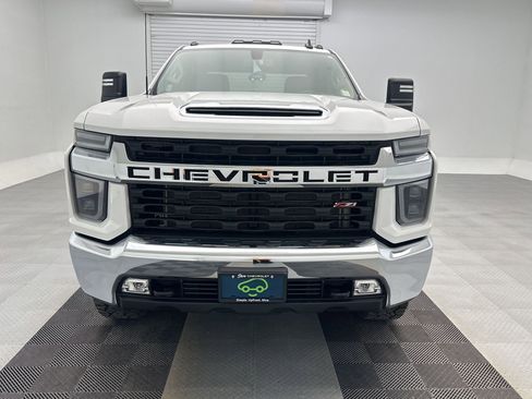 Certified 2022 Chevrolet Silverado 2500 LT w/ Convenience Package image 6