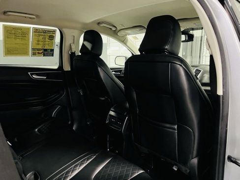 Used 2023 Ford Edge Titanium image 28