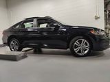 Used 2024 Volkswagen Jetta SE w/ Panoramic Sunroof Package image 3