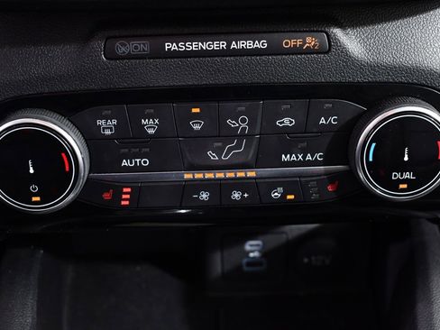 Used 2022 Ford Escape SEL image 29