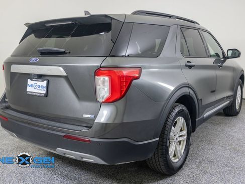 Used 2020 Ford Explorer XLT w/ Equipment Group 202A AWD/4WD image 8
