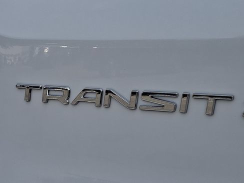 Used 2024 Ford Transit 250 Low Roof AWD w/ Exterior Upgrade Package image 29