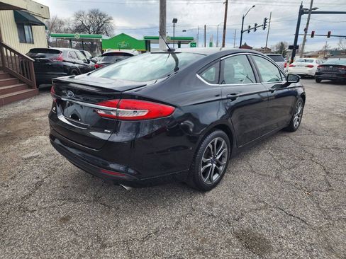 Used 2017 Ford Fusion SE w/ Equipment Group 201A FWD image 8