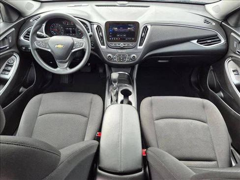 Used 2024 Chevrolet Malibu LT FWD image 18