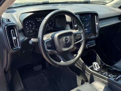 Used 2020 Volvo XC40 T5 Inscription AWD/4WD image 5