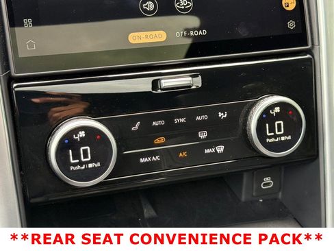 Used 2025 Land Rover Discovery S AWD/4WD image 20