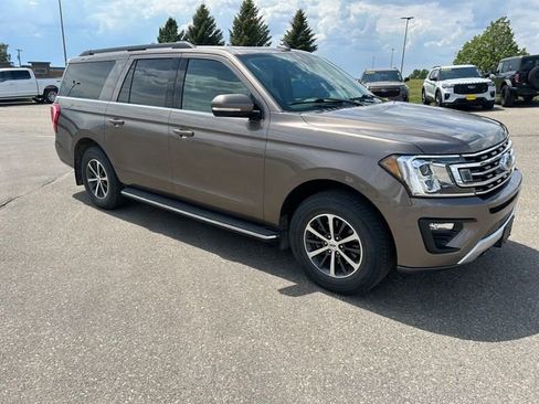 Used 2018 Ford Expedition Max XLT w/ Equipment Group 202A AWD/4WD image 3