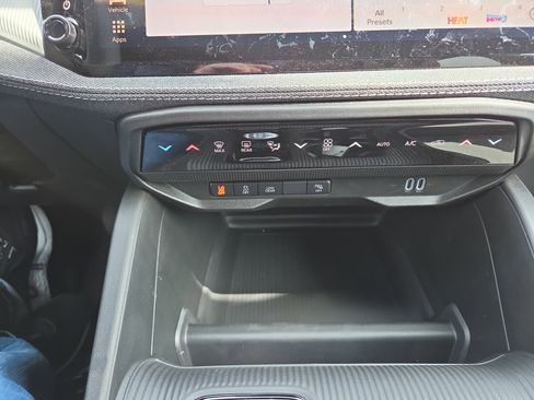 New 2026 Jeep Cherokee Laredo image 21