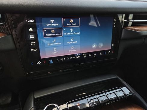 Certified 2025 Lincoln Navigator Black Label AWD/4WD image 8