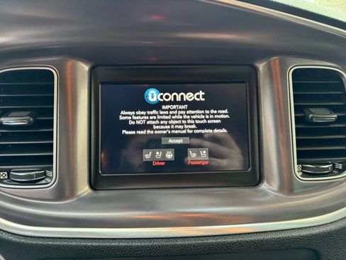 Used 2020 Dodge Charger SXT w/ Leather Interior Group image 13