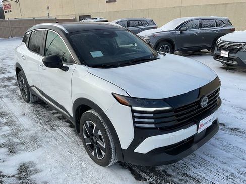 New 2026 Nissan Kicks SV w/ SV Premium Package image 3