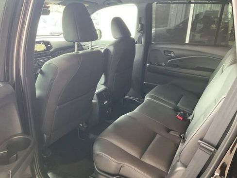 Used 2021 Honda Passport Touring image 17