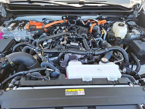 Certified 2025 Toyota Tacoma TRD Sport AWD/4WD image 27