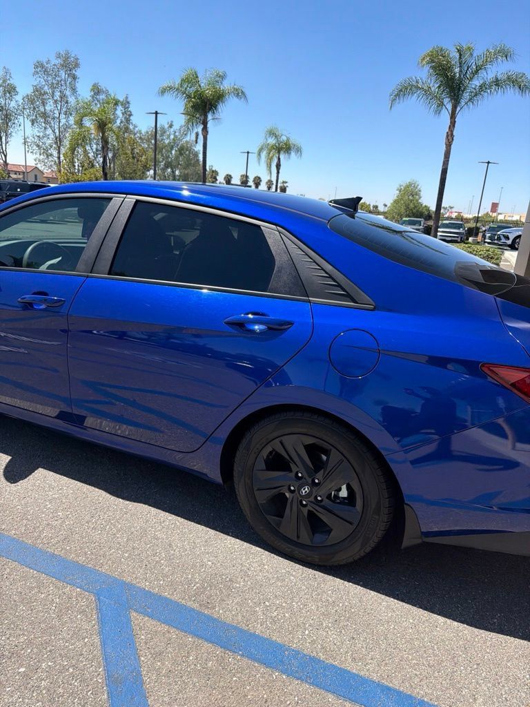 Certified 2023 Hyundai Elantra Blue FWD image 38