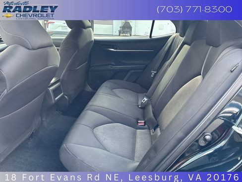 Used 2021 Toyota Camry LE image 22