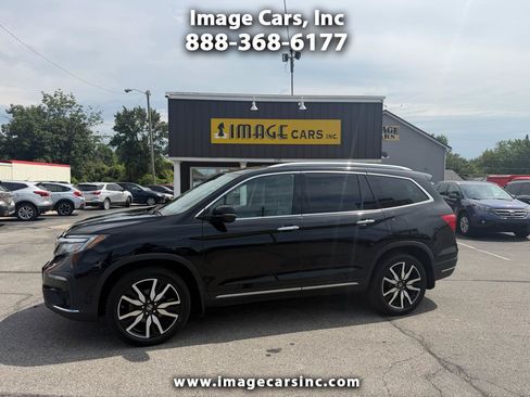 Used 2022 Honda Pilot Touring image 1