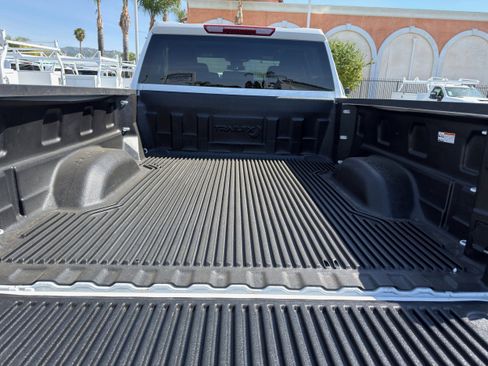 Used 2025 Chevrolet Silverado 2500 LT w/ Convenience Package AWD/4WD image 19