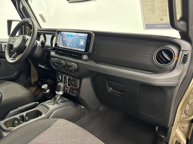 Used 2026 Jeep Gladiator Mojave AWD/4WD image 28