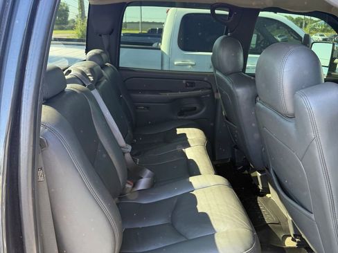 Used 2004 Chevrolet Silverado 2500 LT RWD image 44