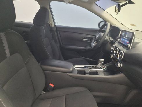 Used 2025 Nissan Sentra SV FWD image 21