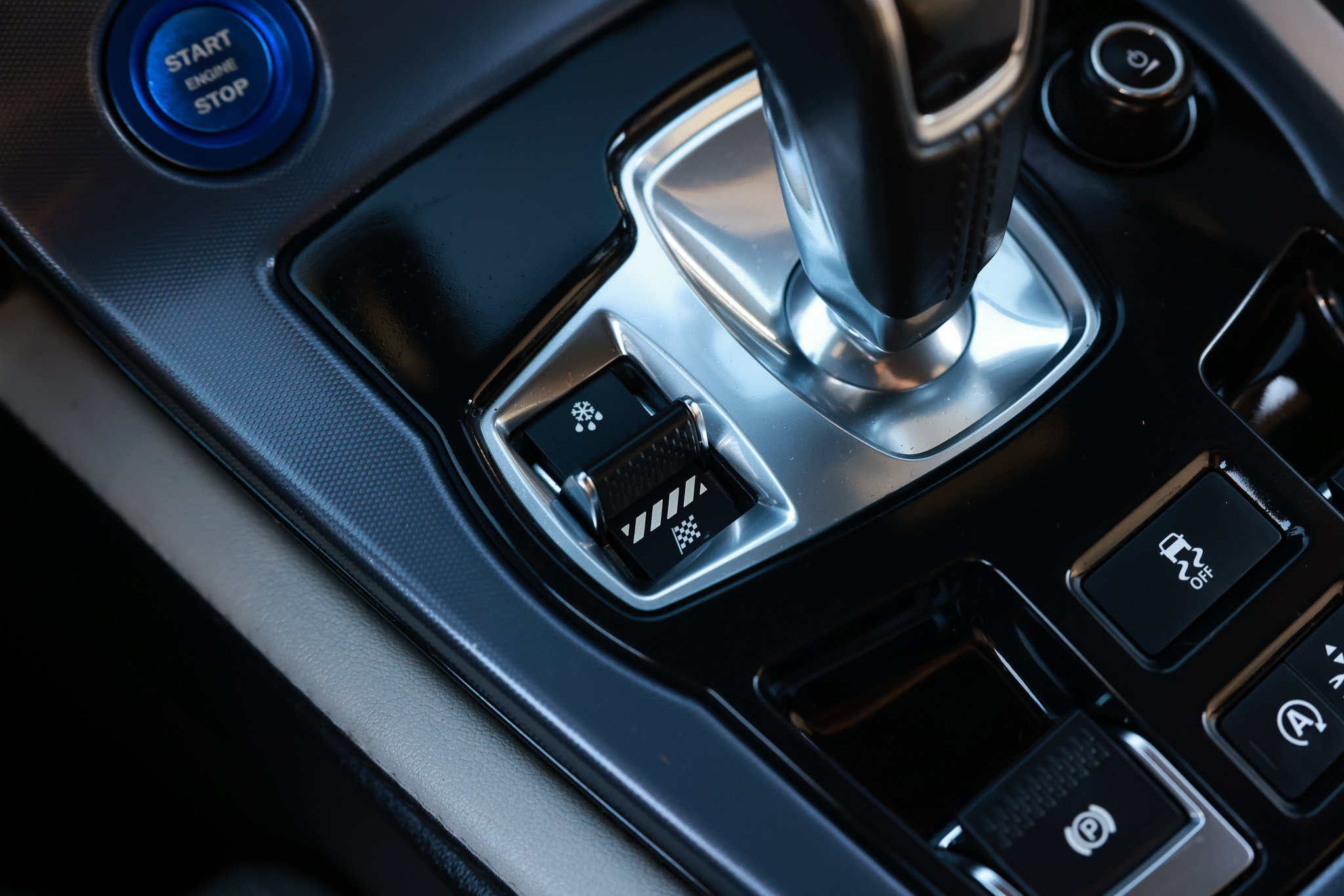Used 2018 Jaguar F-TYPE Convertible RWD image 38