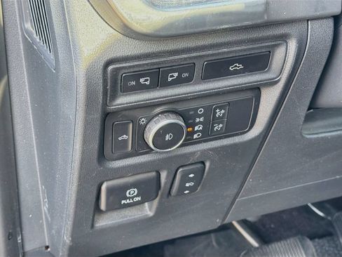 Used 2021 Ford F150 Lariat w/ Equipment Group 502A High AWD/4WD image 10