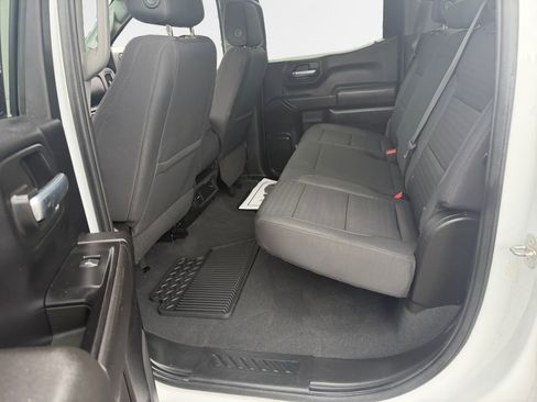 Certified 2022 Chevrolet Silverado 1500 Custom AWD/4WD image 24