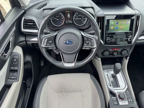 Used 2022 Subaru Forester Premium image 14