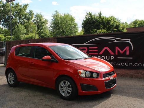 Used 2012 Chevrolet Sonic LT FWD image 4