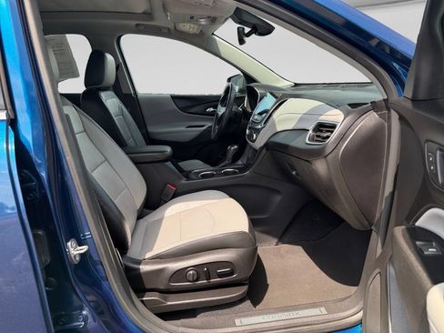 Used 2019 Chevrolet Equinox Premier AWD/4WD image 16