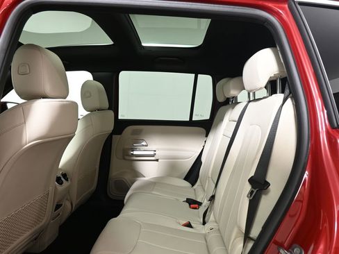 New 2026 Mercedes-Benz GLB 250 4MATIC image 27