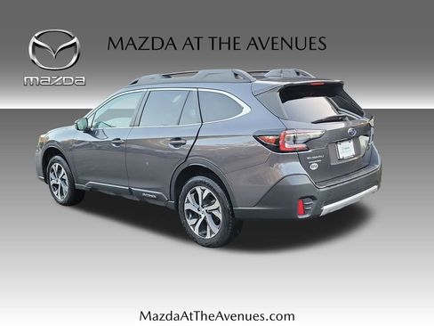 Used 2022 Subaru Outback Limited image 16