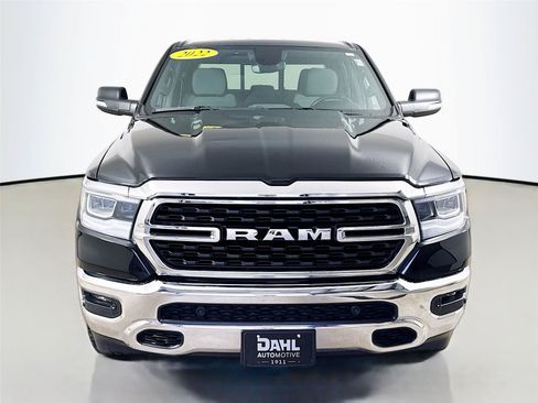 Used 2022 RAM 1500 Big Horn AWD/4WD image 3