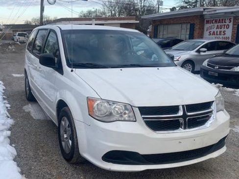 Used 2013 Dodge Grand Caravan SE image 1