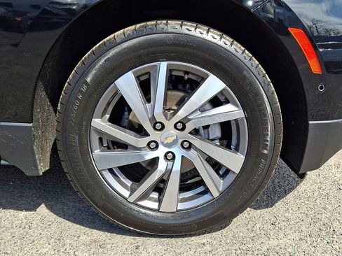 Used 2023 Chevrolet Equinox Premier image 34
