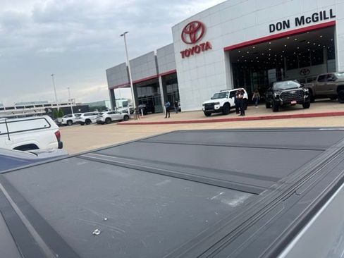 Certified 2017 Toyota Tacoma TRD Pro AWD/4WD image 13
