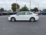 Used 2022 Toyota Corolla LE image 2