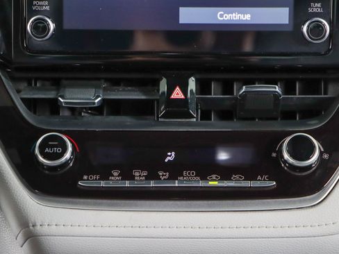 Used 2020 Toyota Corolla SE FWD image 20