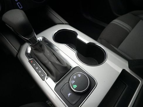 Used 2025 Chevrolet Blazer LT image 16