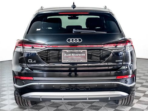 Used 2024 Audi Q4 e-tron Premium Plus w/ Premium Plus image 10
